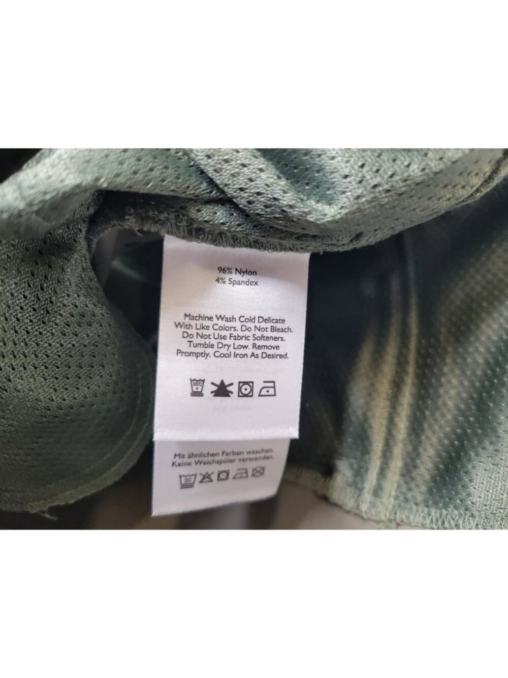 Eddie Bauer Women's Size 14 Shorts Nylon Green - Picture 4 of 4